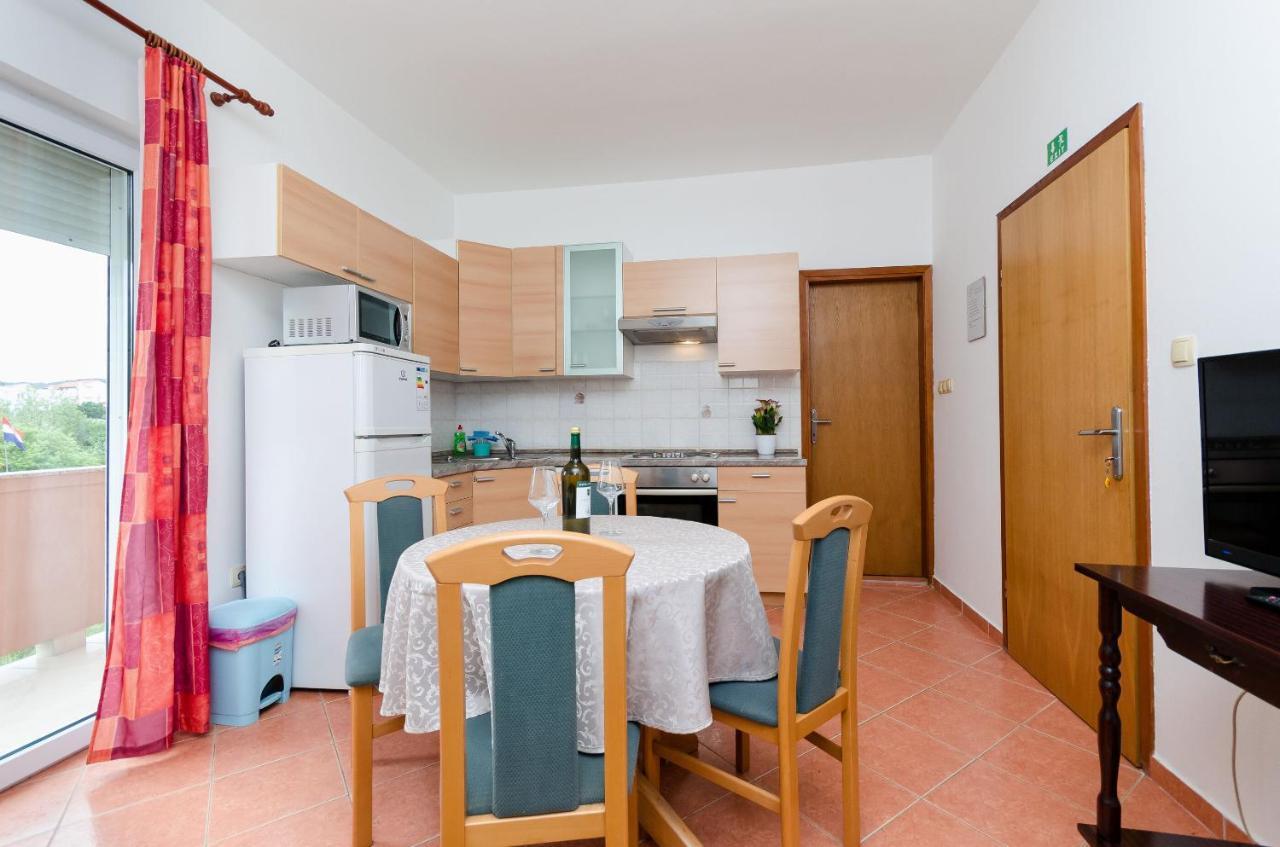 Apartments And Room Ljubica Lopar Dış mekan fotoğraf
