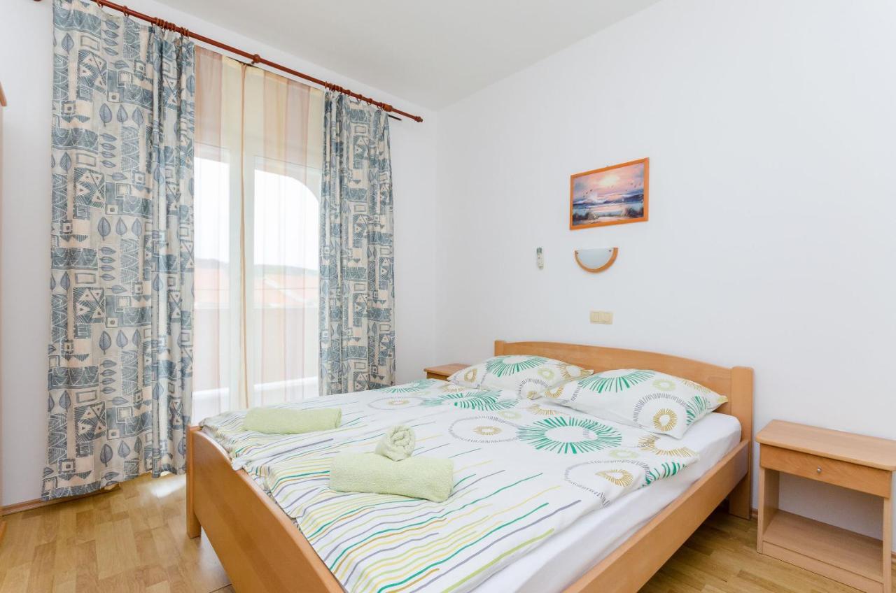 Apartments And Room Ljubica Lopar Dış mekan fotoğraf