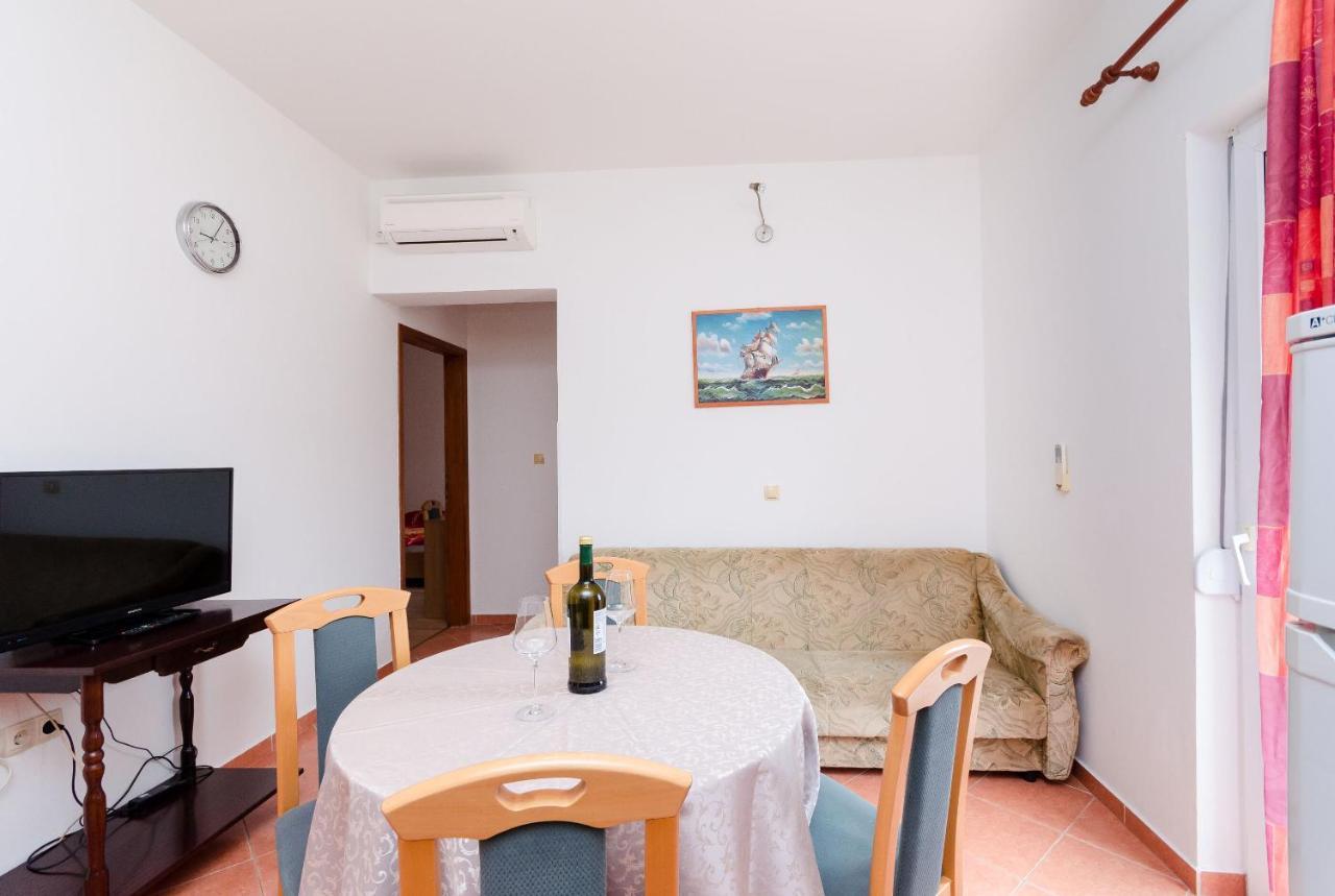 Apartments And Room Ljubica Lopar Dış mekan fotoğraf