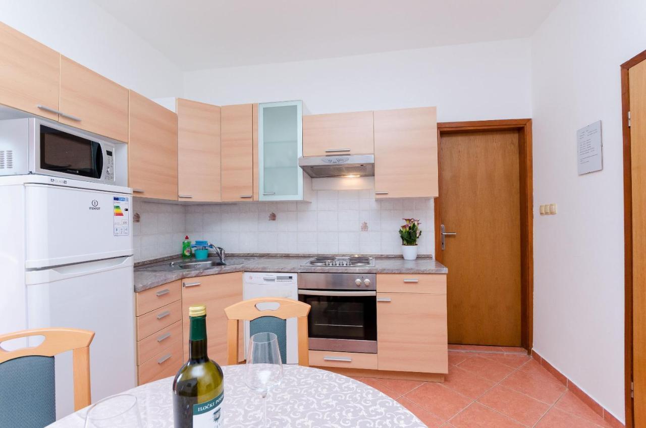 Apartments And Room Ljubica Lopar Dış mekan fotoğraf